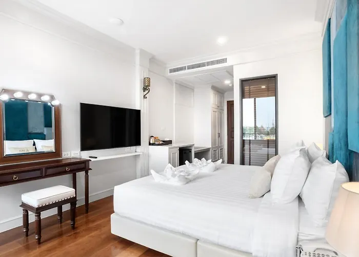 Hotel Arun Riverside